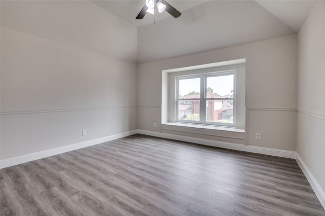 829 Foxridge Drive, Arlington, TX 76017