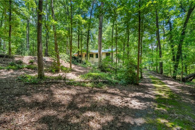 1029 White Pine Lane, Townville, SC 29689