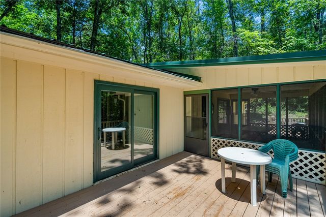 1029 White Pine Lane, Townville, SC 29689