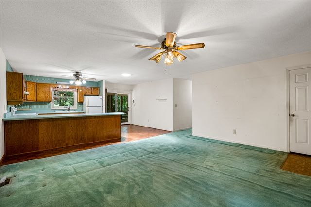 1029 White Pine Lane, Townville, SC 29689