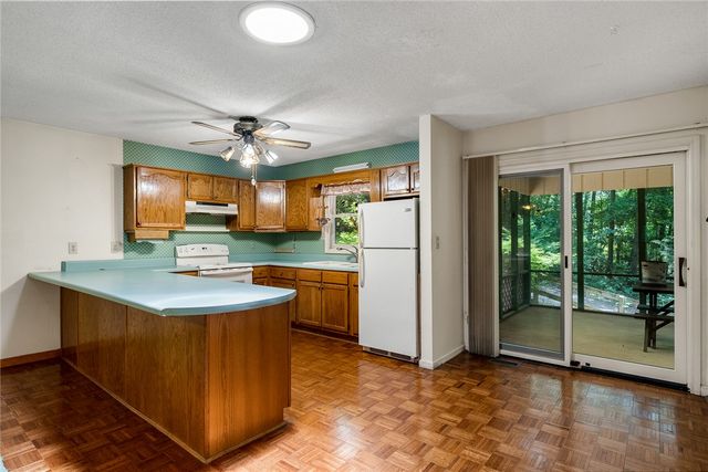 1029 White Pine Lane, Townville, SC 29689