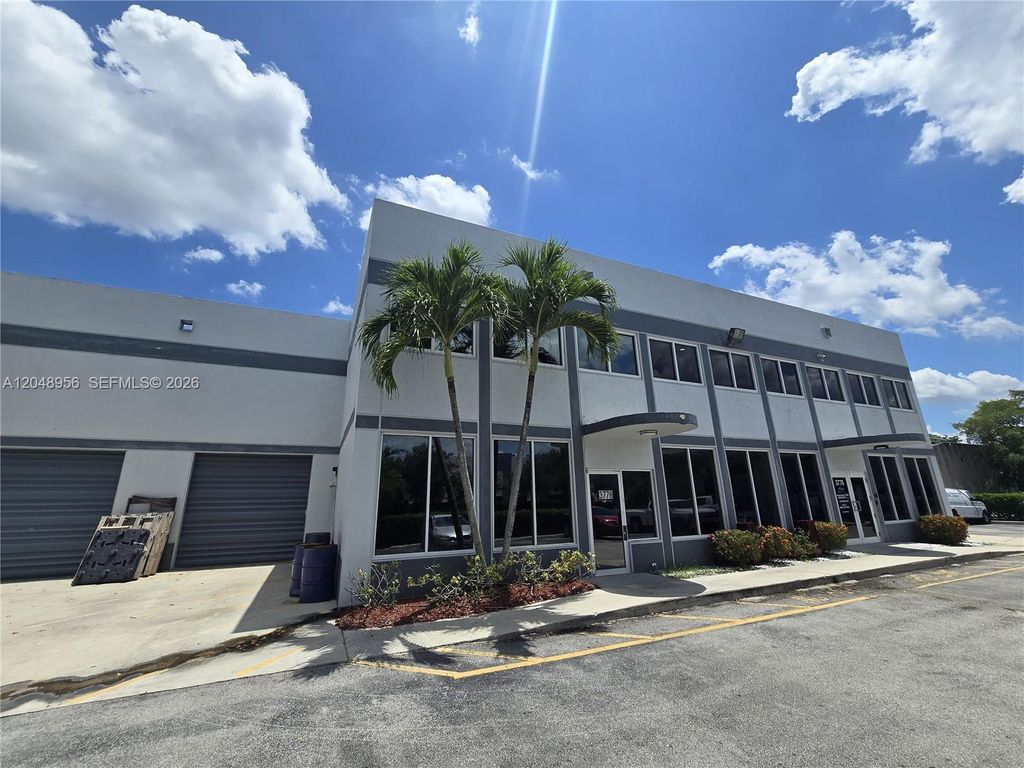 3778 NW 124th Avenue, Coral Springs, FL 33065