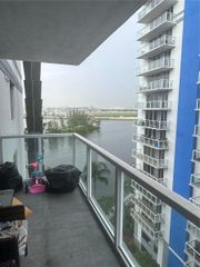 5091 NW 7th St 1003, Miami, FL 33126