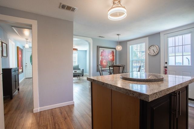 519 Taylor Street, Arlington, TX 76011