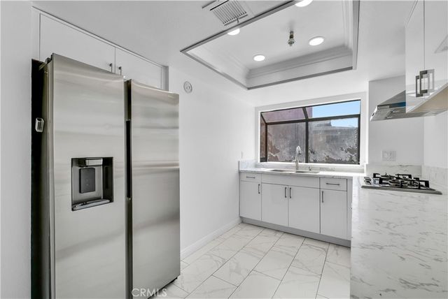 105 S Marguerita Avenue F, Alhambra, CA 91801