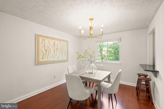 1694 SIERRA WOODS CT, Reston, VA 20194