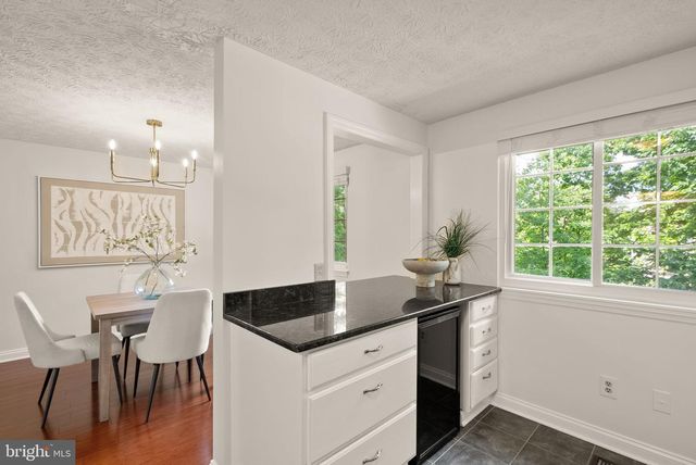 1694 SIERRA WOODS CT, Reston, VA 20194