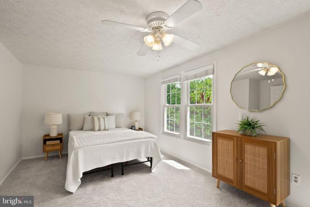1694 SIERRA WOODS CT, Reston, VA 20194