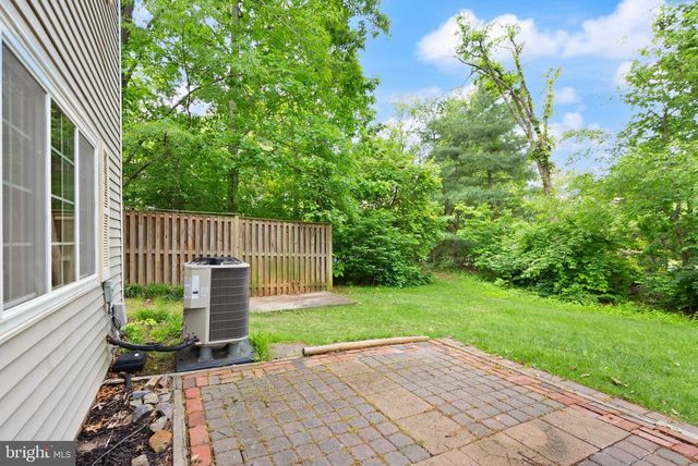 1694 SIERRA WOODS CT, Reston, VA 20194
