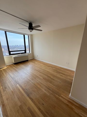 116-24 Grosvenor 11D, Kew Gardens, NY 11418