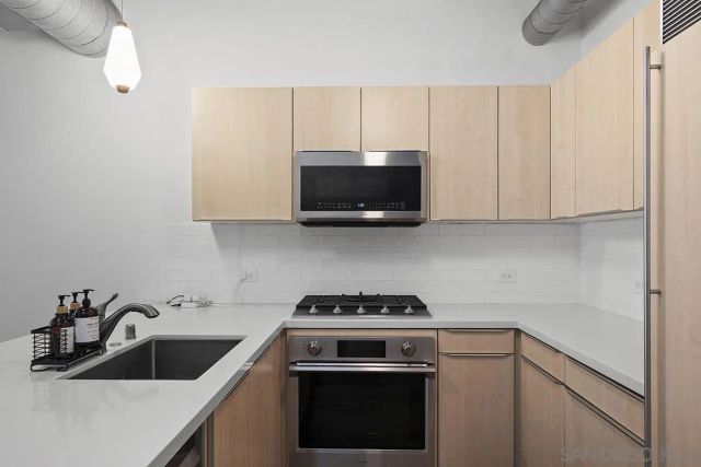 877 Island Avenue 312, San Diego, CA 92101