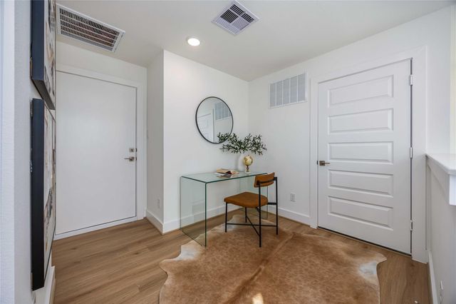 4415 Caroline St, Houston, TX 77004