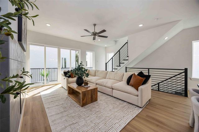 4415 Caroline St, Houston, TX 77004