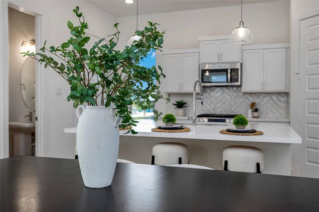 4415 Caroline St, Houston, TX 77004