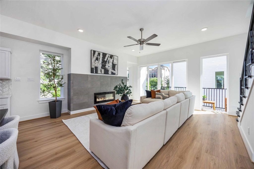 4415 Caroline St, Houston, TX 77004