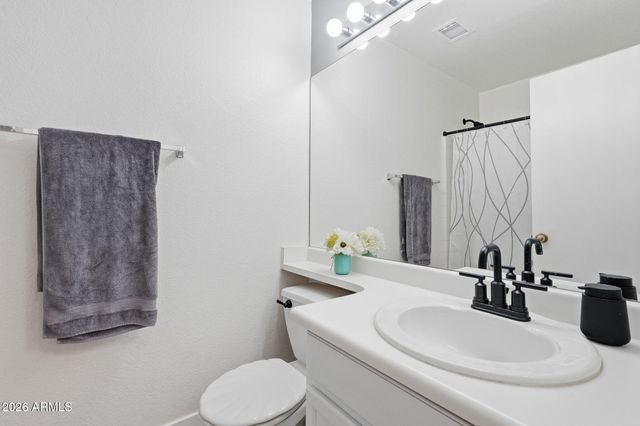 3607 W FIREHAWK Drive, Glendale, AZ 85308