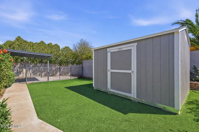 3607 W FIREHAWK Drive, Glendale, AZ 85308