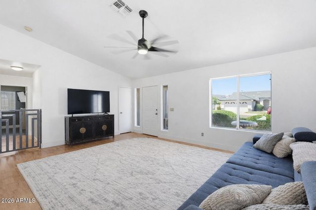 3607 W FIREHAWK Drive, Glendale, AZ 85308