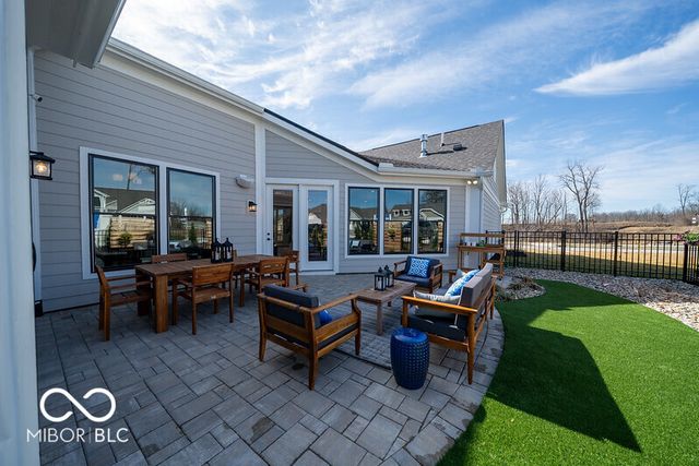 7086 Yosemite Drive, Zionsville, IN 46077