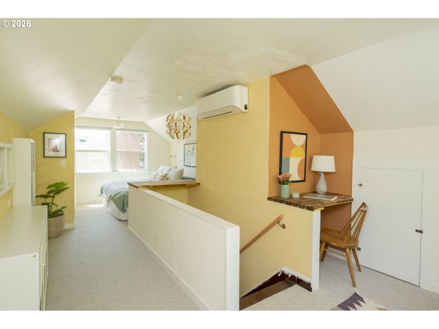 3004 Se 65TH Ave, Portland, OR 97206