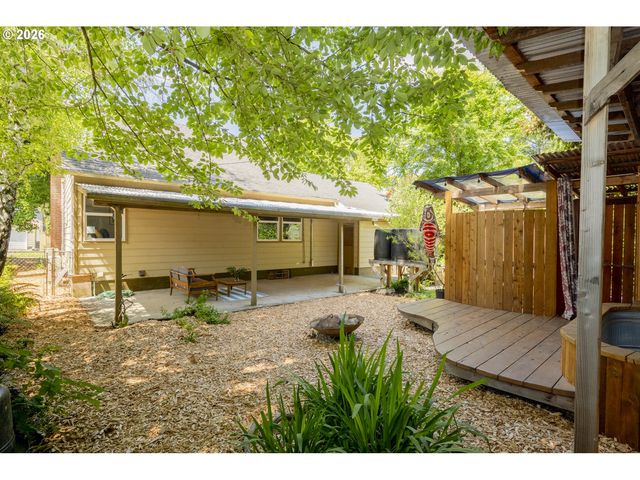 3004 Se 65TH Ave, Portland, OR 97206