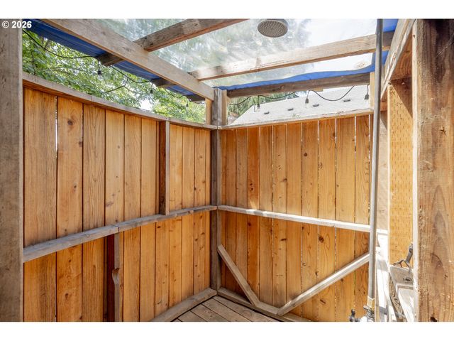3004 Se 65TH Ave, Portland, OR 97206