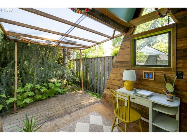 3004 Se 65TH Ave, Portland, OR 97206