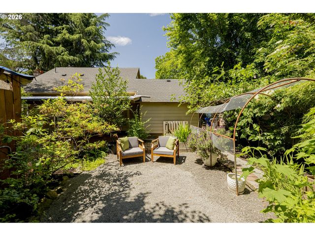 3004 Se 65TH Ave, Portland, OR 97206