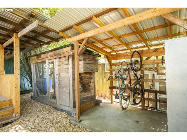 3004 Se 65TH Ave, Portland, OR 97206