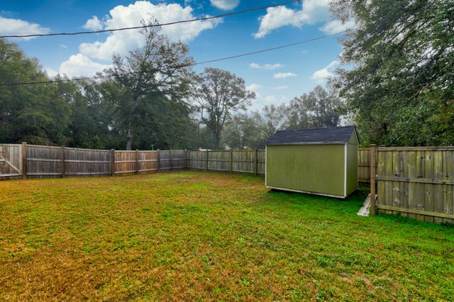 1050 Ben Road, Charleston, SC 29412