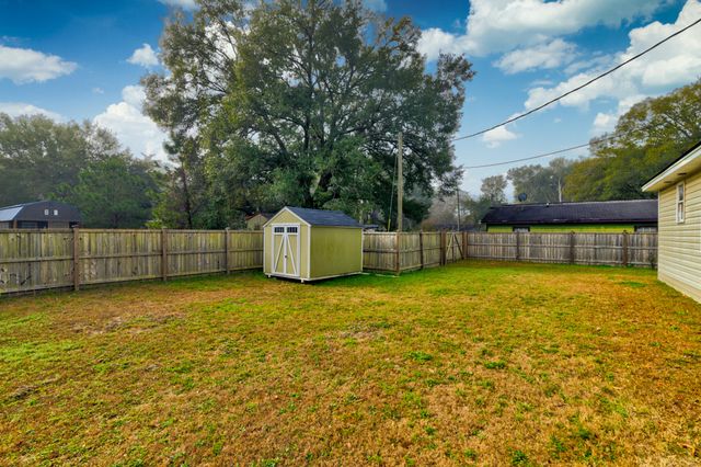 1050 Ben Road, Charleston, SC 29412