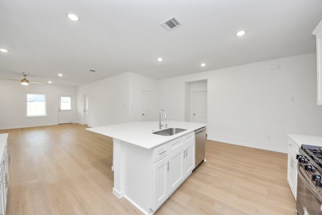 7723 Smooth Valley Court, Rosharon, TX 77583