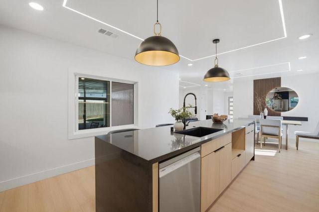 390 Lawndale Avenue, Campbell, CA 95008