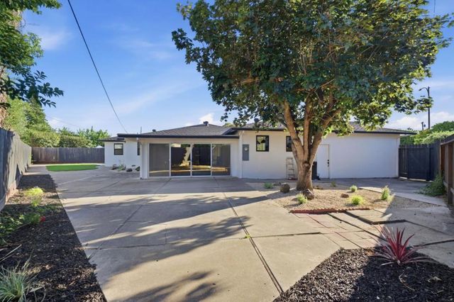 390 Lawndale Avenue, Campbell, CA 95008