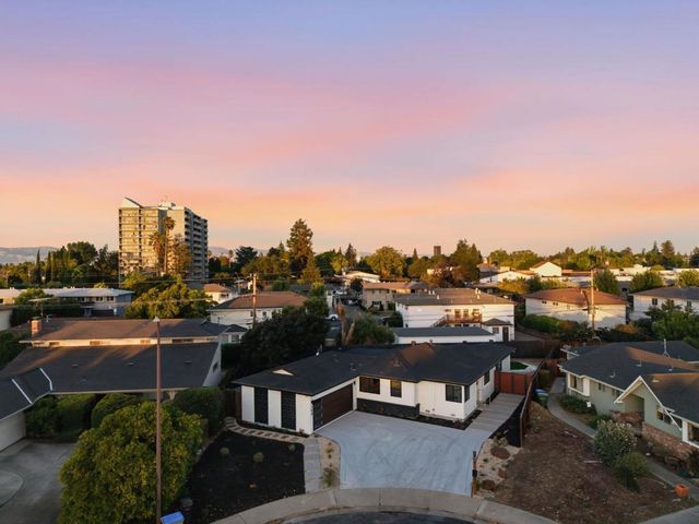 390 Lawndale Avenue, Campbell, CA 95008
