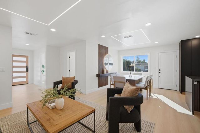 390 Lawndale Avenue, Campbell, CA 95008