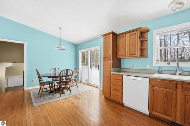 2380 Sadie Lane, Grawn, MI 49637