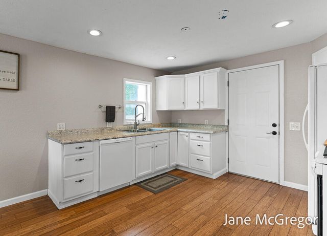 55 S Dengler Road, Muskegon, MI 49442