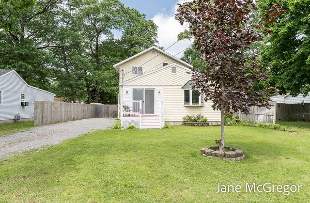 55 S Dengler Road, Muskegon, MI 49442