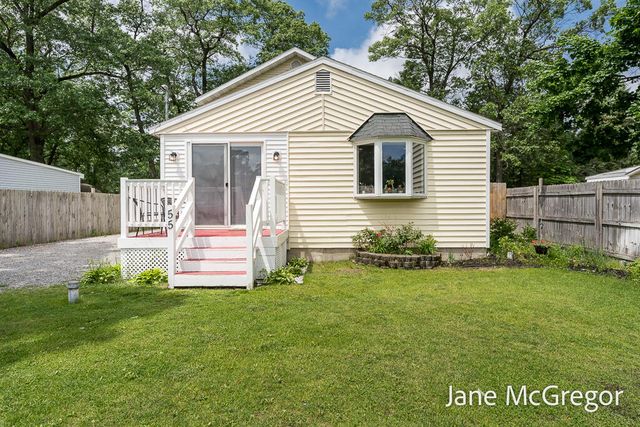 55 S Dengler Road, Muskegon, MI 49442