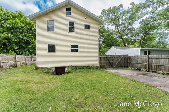 55 S Dengler Road, Muskegon, MI 49442