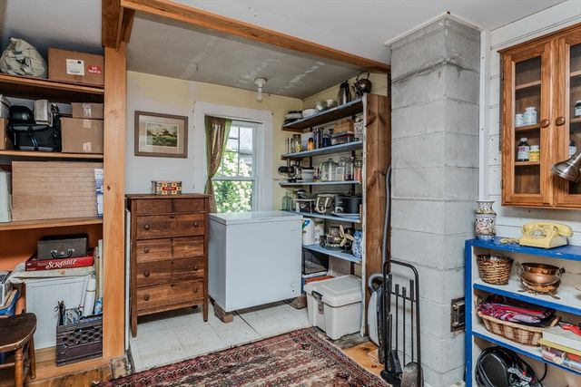 24 Union St, Montague, MA 01351