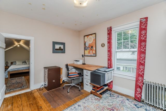 24 Union St, Montague, MA 01351