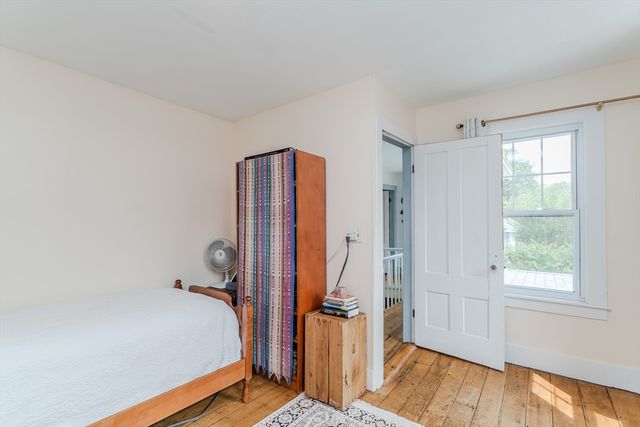 24 Union St, Montague, MA 01351