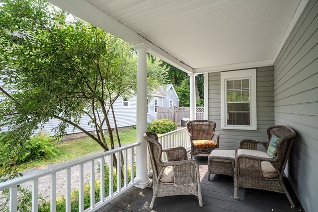 24 Union St, Montague, MA 01351