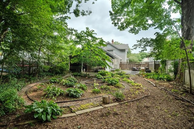 24 Union St, Montague, MA 01351