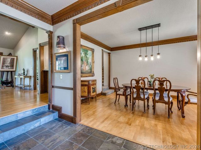 6124 S Louisville Avenue, Tulsa, OK 74136