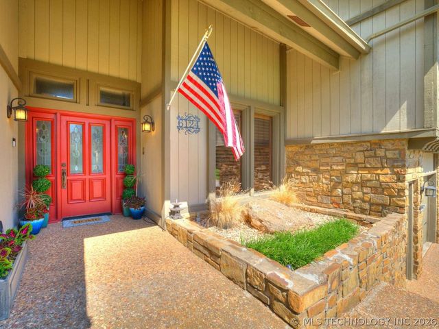 6124 S Louisville Avenue, Tulsa, OK 74136