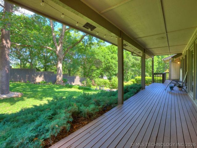 6124 S Louisville Avenue, Tulsa, OK 74136