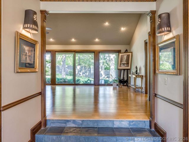 6124 S Louisville Avenue, Tulsa, OK 74136